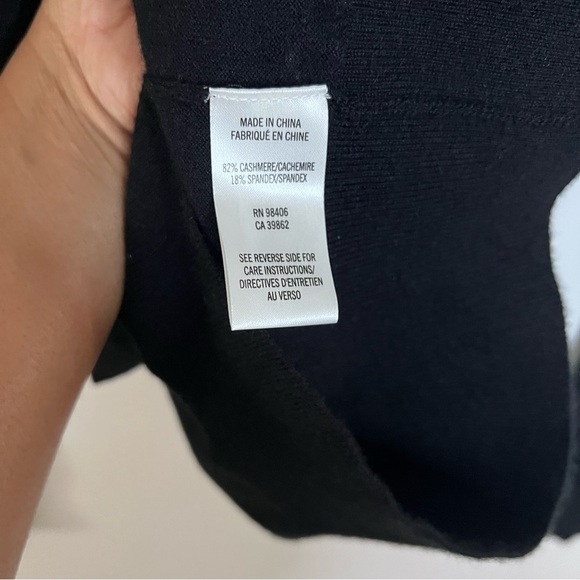 Theory Cashmere Blend Crew Neck Pull Over Sweater | Size Medium| - Picture 3 of 4